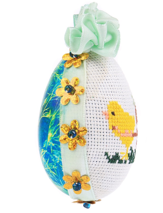 chick embroidered on an easter egg