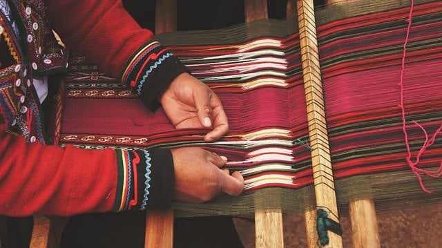 hand weaving 