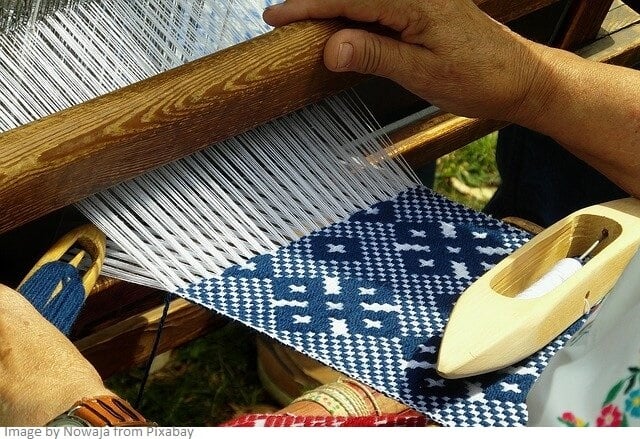 hand weaving of fabric