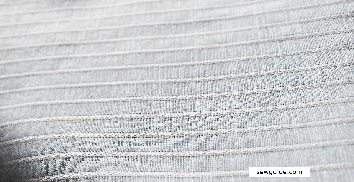 Plain weave fabric